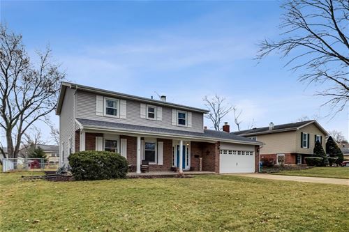 1981 Briarcliffe, Wheaton, IL 60189