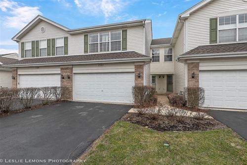 2382 Stoughton Unit 2382, Aurora, IL 60502