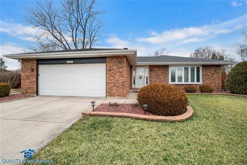 8508 Teakwood, Orland Park, IL 60462