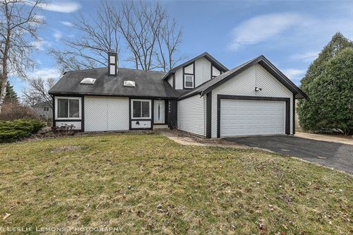 2406 Flambeau, Naperville, IL 60564