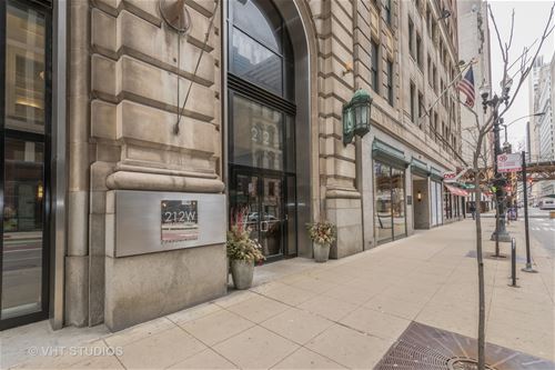 212 W Washington Unit 912, Chicago, IL 60606