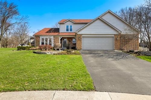 541 Indian Hills, Naperville, IL 60563