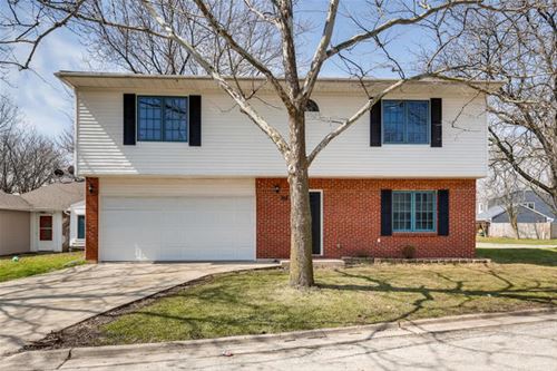 153 Highbury, Elgin, IL 60120