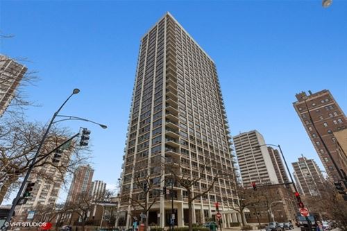 88 W Schiller Unit 3007, Chicago, IL 60610