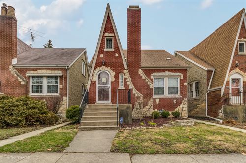 2743 Oak Park, Berwyn, IL 60402