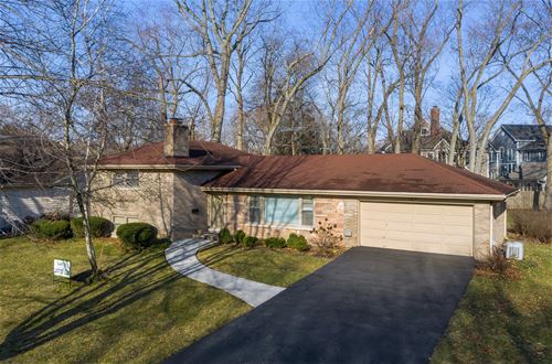 707 Thornwood, Naperville, IL 60540