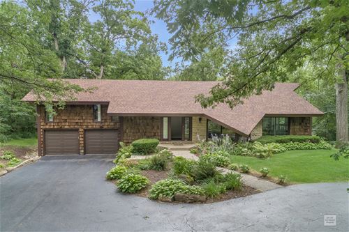 8S161 Derby, Naperville, IL 60540