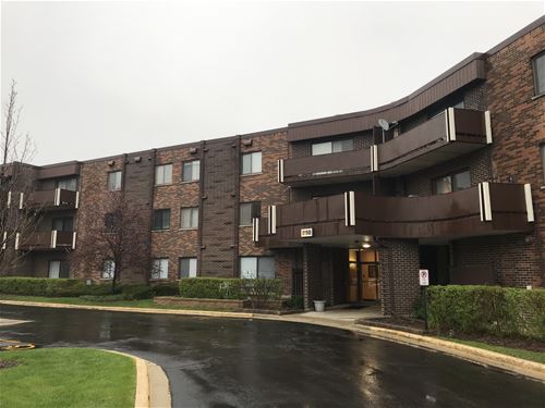 898 Wellington Unit 202, Elk Grove Village, IL 60007