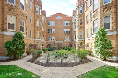 621 Washington Unit 2N, Oak Park, IL 60302