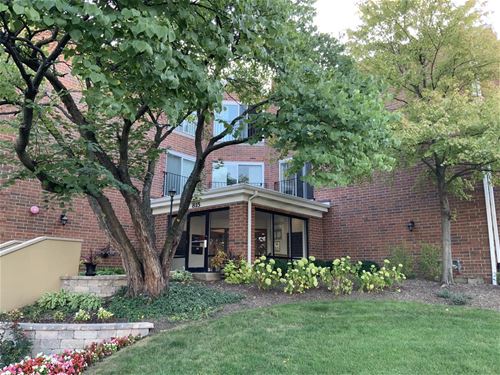 815 Leicester Unit A102, Elk Grove Village, IL 60007