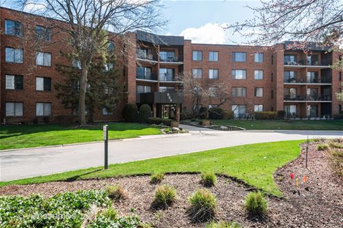 950 E Wilmette Unit 123, Palatine, IL 60074