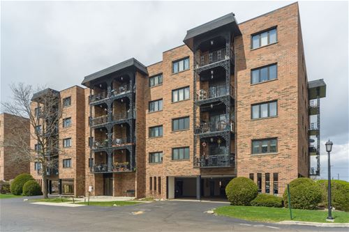 9356 Landings Unit 302, Des Plaines, IL 60016