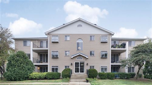 451 Valley Unit 201, Naperville, IL 60563