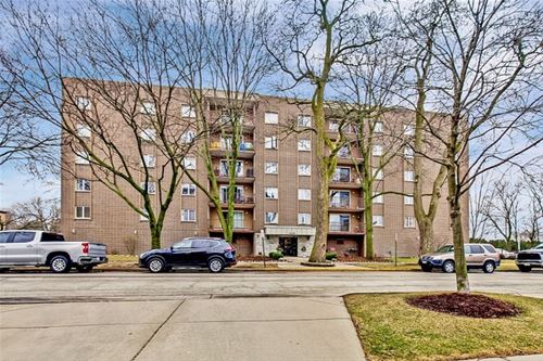 1365 Ashland Unit 301, Des Plaines, IL 60016