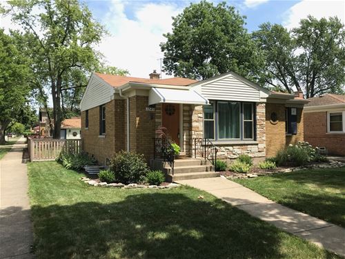 1245 Kemman, La Grange Park, IL 60526