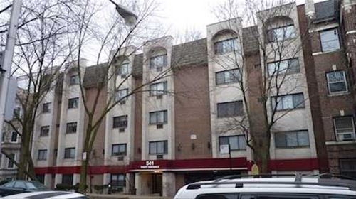 541 W Oakdale Unit 403, Chicago, IL 60613