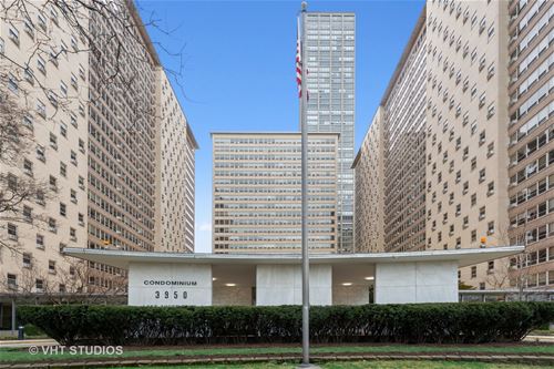 3950 N Lake Shore Unit 211B, Chicago, IL 60613