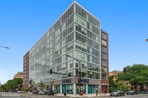 734 W Sheridan Unit 612, Chicago, IL 60613