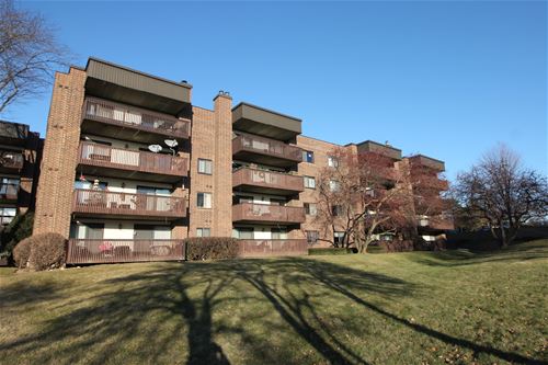 650 Whitney Unit 304, Gurnee, IL 60031