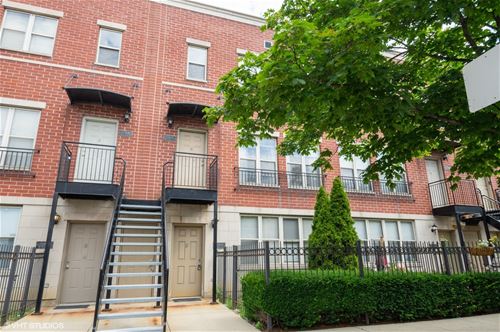 756 W Evergreen Unit A, Chicago, IL 60610