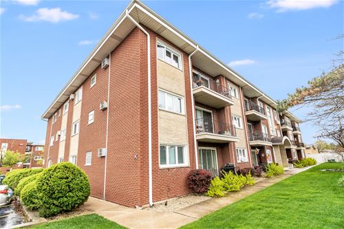 4750 W 101st Unit 1C, Oak Lawn, IL 60453