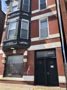 1920 W Cermak Unit 2R, Chicago, IL 60608