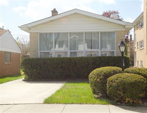 6744 N East Prairie, Lincolnwood, IL 60712