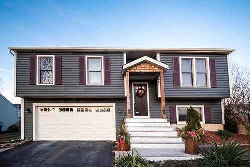 825 Lexington, St. Charles, IL 60174