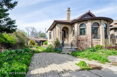 2846 W Greenleaf, Chicago, IL 60645