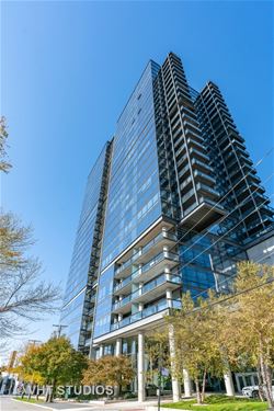 860 W Blackhawk Unit 1702, Chicago, IL 60642