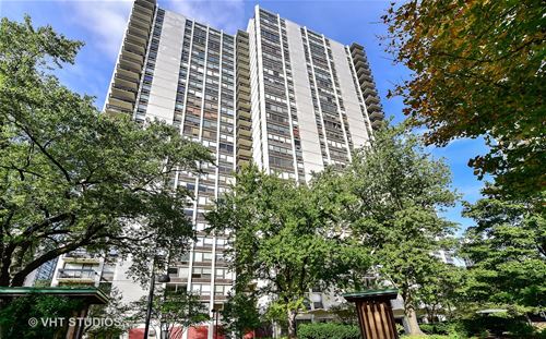 1460 N Sandburg Unit 1004, Chicago, IL 60610