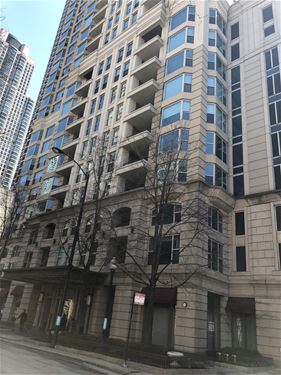 25 E Superior Unit 2606, Chicago, IL 60611