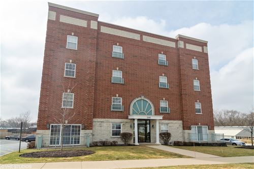 245 W Johnson Unit 104, Palatine, IL 60067