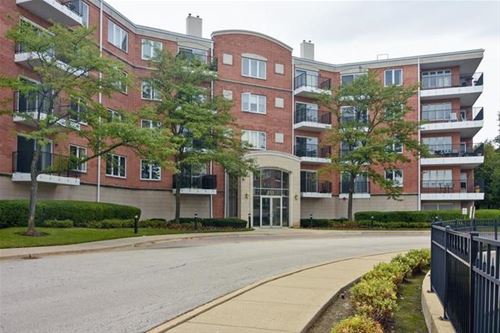 451 Town Unit 203, Buffalo Grove, IL 60089