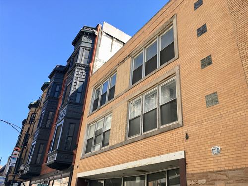 2827 N Clark Unit 202, Chicago, IL 60657