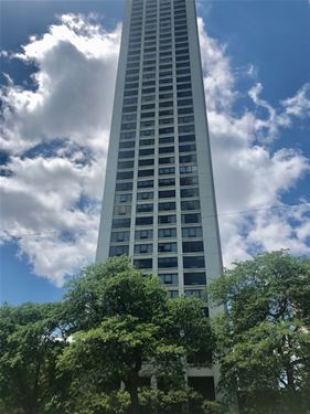 2800 N Lake Shore Unit 3201, Chicago, IL 60657