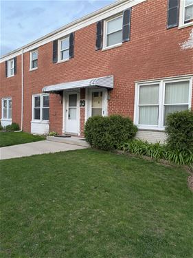 813 Mchenry Unit E, Wheeling, IL 60090