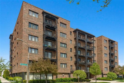 414 Clinton Unit 505, River Forest, IL 60305