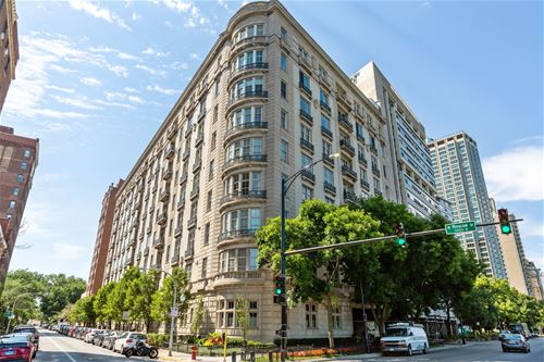 3400 N Lake Shore Unit 1C, Chicago, IL 60657