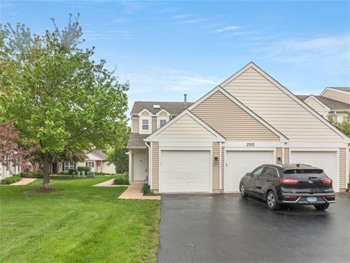 2903 Bartlett Unit 204, Naperville, IL 60564