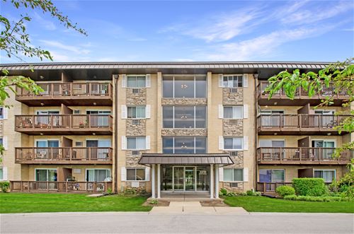 2218 S Goebbert Unit 393, Arlington Heights, IL 60005