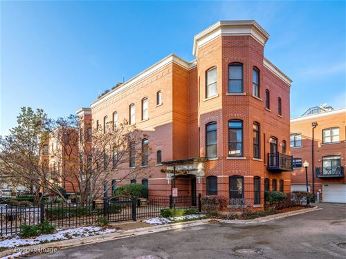 910 W Village, Chicago, IL 60608