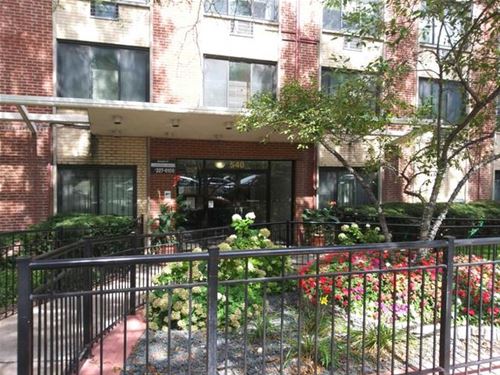 540 W Roscoe Unit 372, Chicago, IL 60657