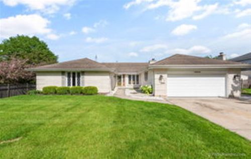 1628 E Barberry, Mount Prospect, IL 60056