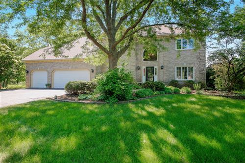 4351 Camelot, Naperville, IL 60564