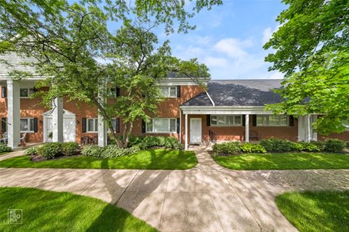 1105 Chanticleer, Hinsdale, IL 60521