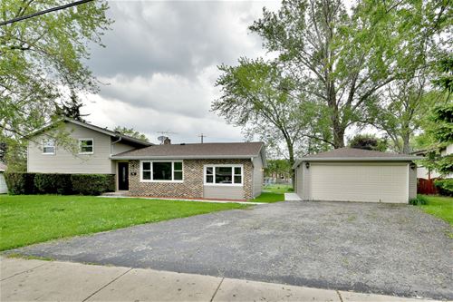 304 E Walnut, Roselle, IL 60172