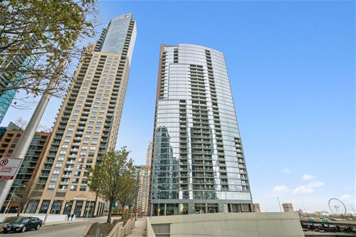 450 E Waterside Unit 2111, Chicago, IL 60601