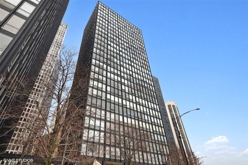 880 N Lake Shore Unit 17G, Chicago, IL 60611