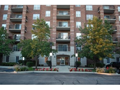 390 W Mahogany Unit 407, Palatine, IL 60067